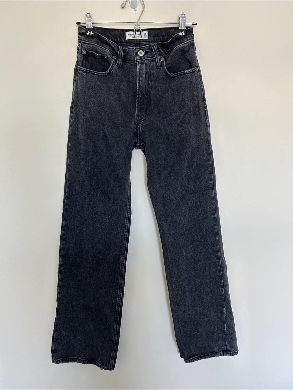 Abercrombie & Fitch The 90’s Relaxed Jean High Rise Black Wash Denim Size 00/24R
